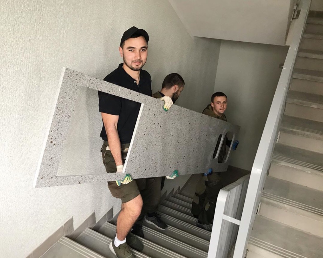 Подъём каменной столешницы в г.Минске